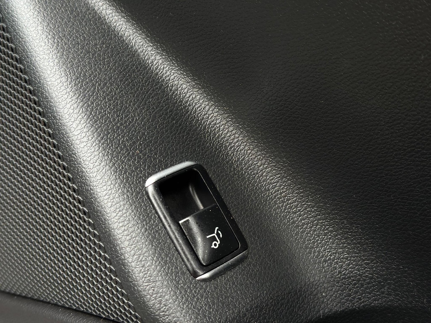 Used Mercedes-Benz GLA 2018 for sale - 78058052: Photo 38