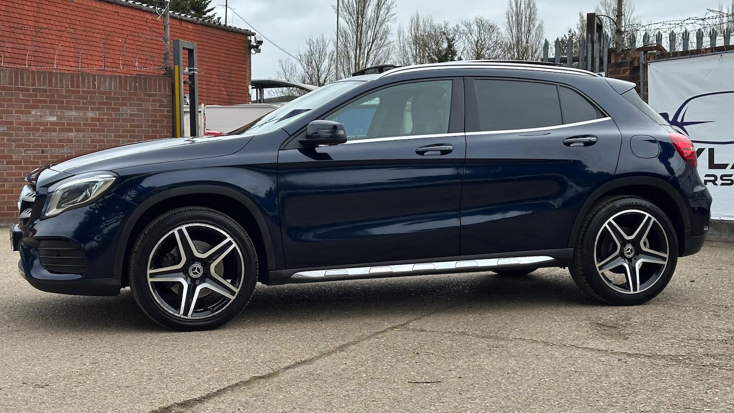 Used Mercedes-Benz GLA 2018 for sale - 78058052: Photo 4