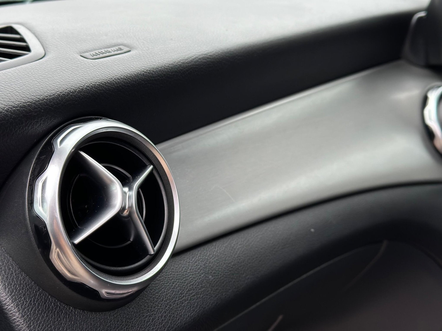 Used Mercedes-Benz GLA 2018 for sale - 78058052: Photo 65