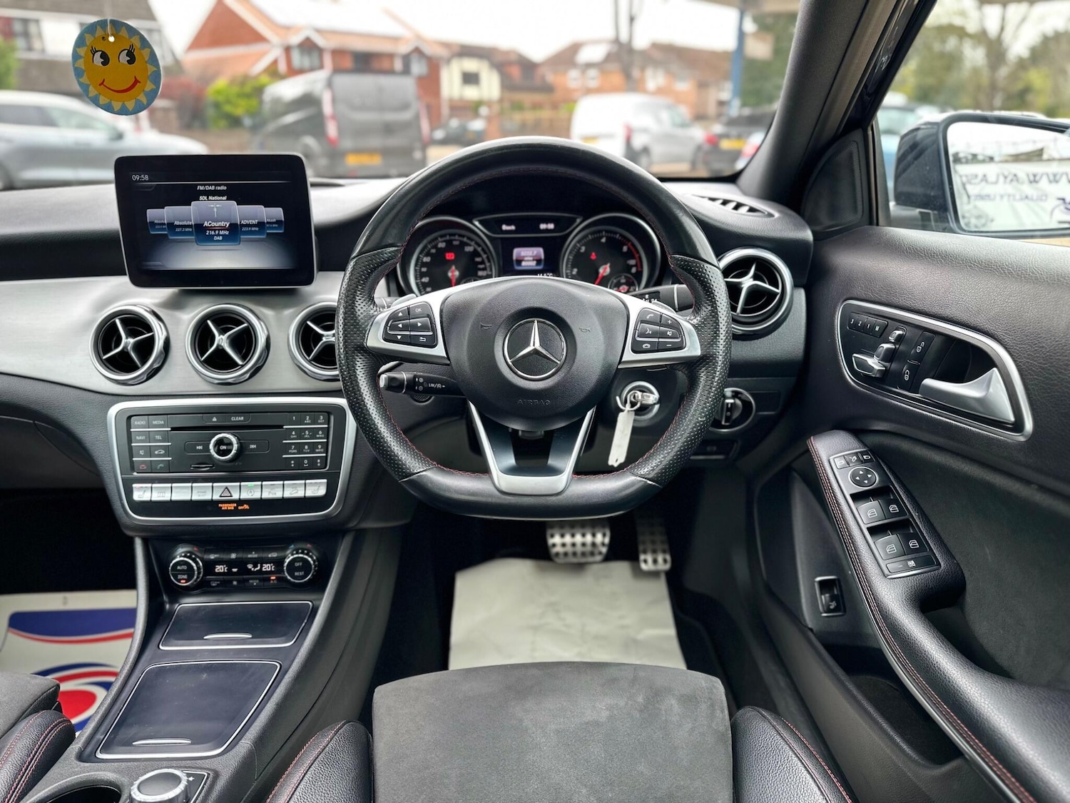 Used Mercedes-Benz GLA 2018 for sale - 78058052: Photo 9