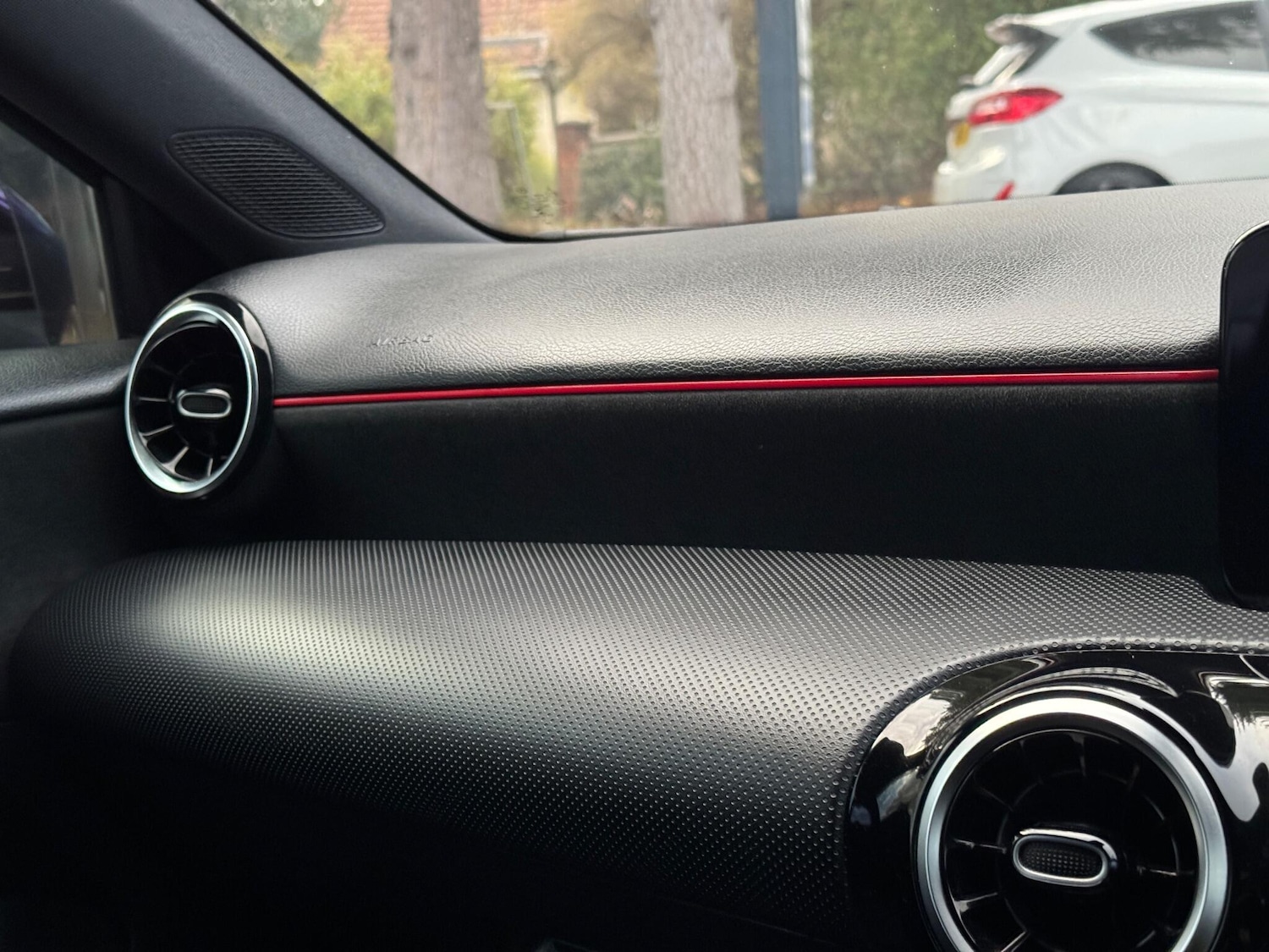 Used Mercedes-Benz A-Class 2018 for sale - 76337648: Photo 10