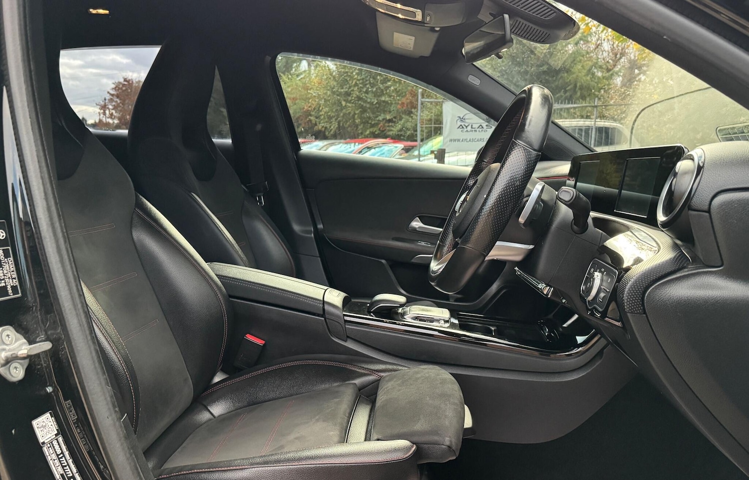 Used Mercedes-Benz A-Class 2018 for sale - 76337648: Photo 11