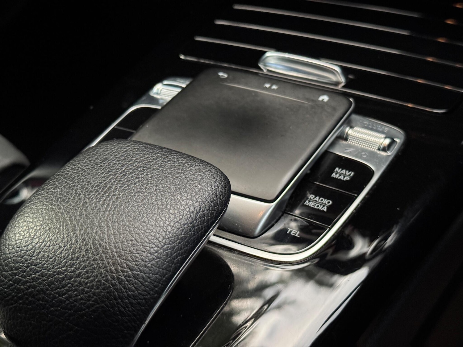 Used Mercedes-Benz A-Class 2018 for sale - 76337648: Photo 15