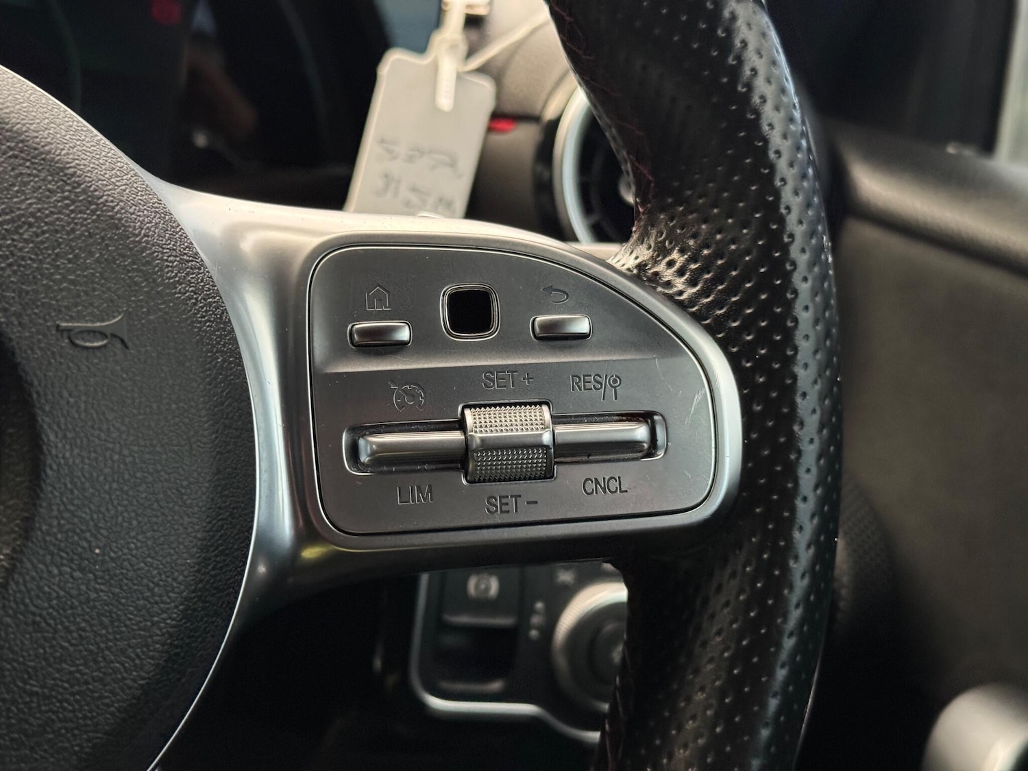 Used Mercedes-Benz A-Class 2018 for sale - 76337648: Photo 18