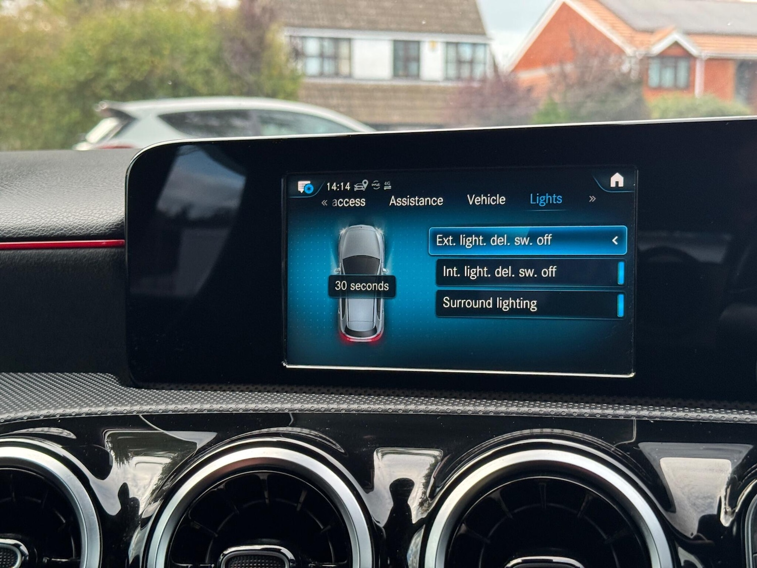 Used Mercedes-Benz A-Class 2018 for sale - 76337648: Photo 38