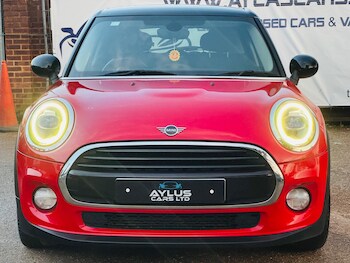 Used MINI Hatch 2018 for sale - 77359137: Photo