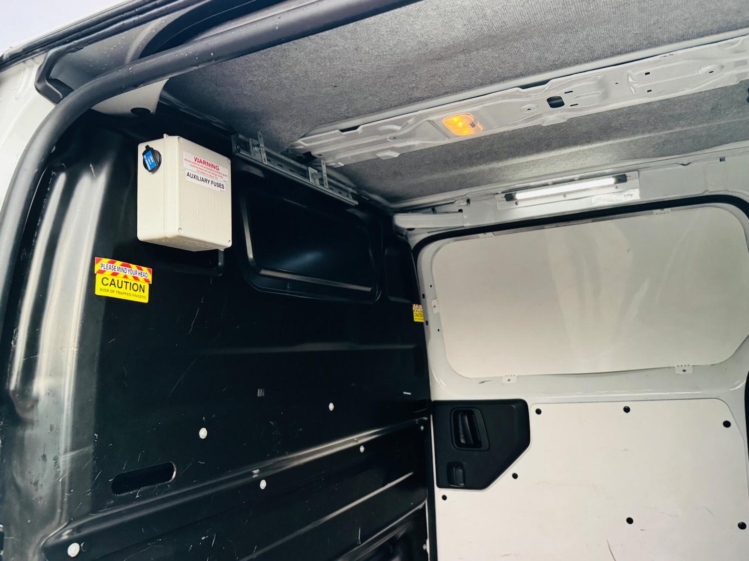 Used Vauxhall Vivaro 2021 for sale - 77331911: Photo 27