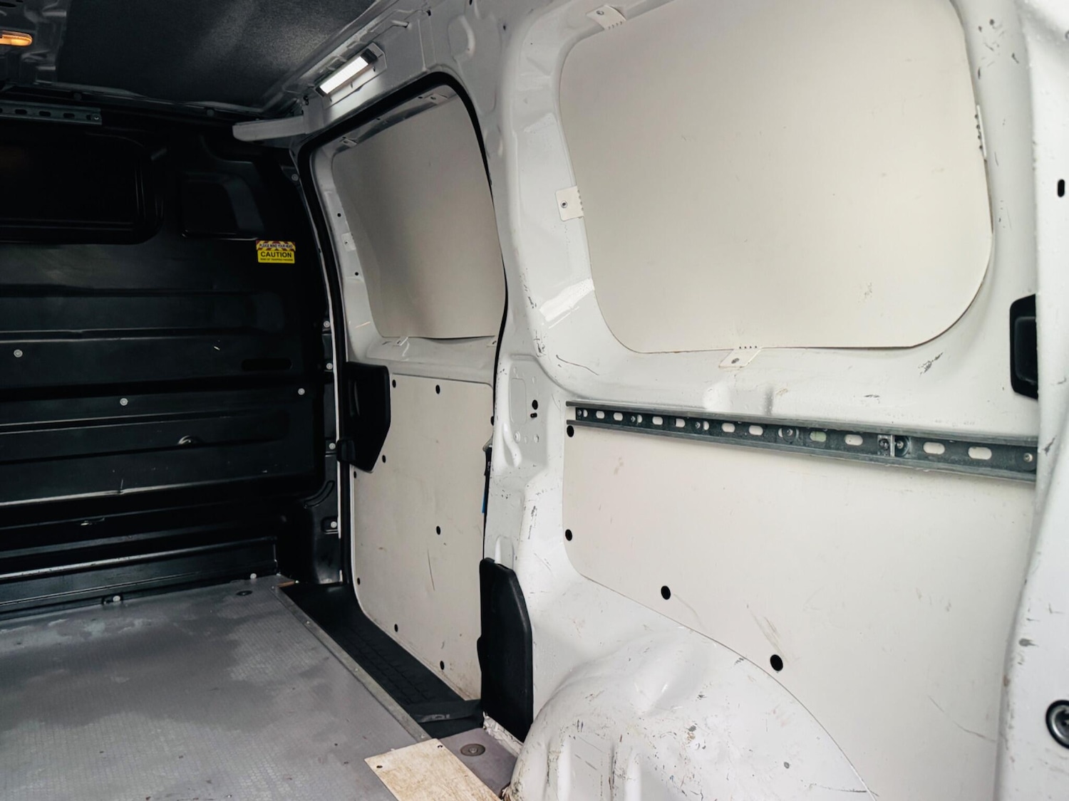 Used Vauxhall Vivaro 2021 for sale - 77331911: Photo 29