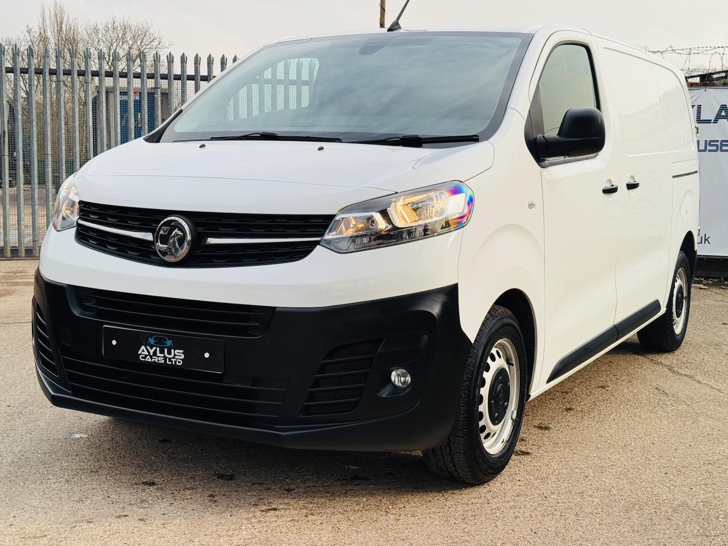 Used Vauxhall Vivaro 2021 for sale - 77331911: Photo 4