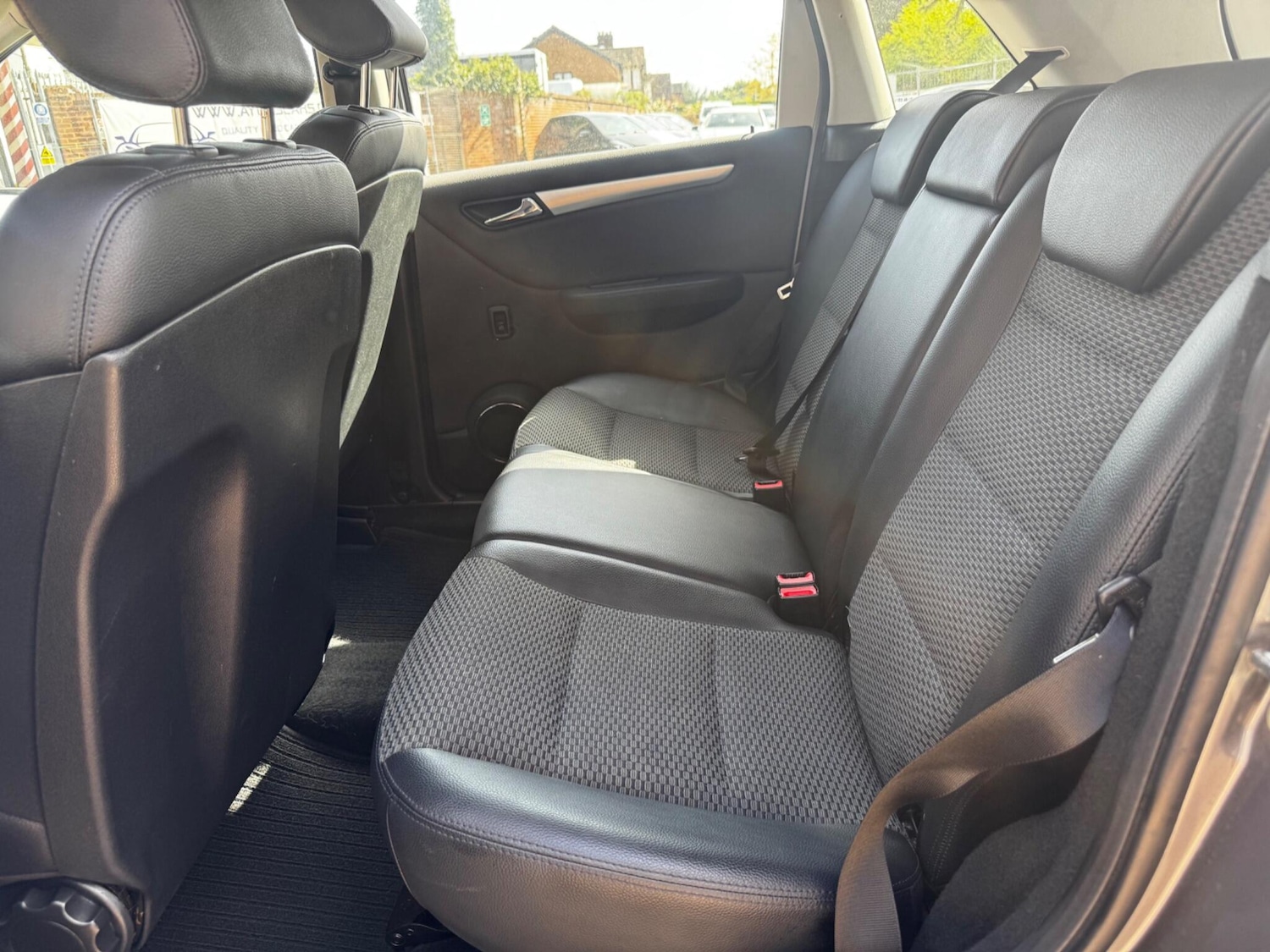 Used Mercedes-Benz B Class 2011 for sale - 78170627: Photo 10