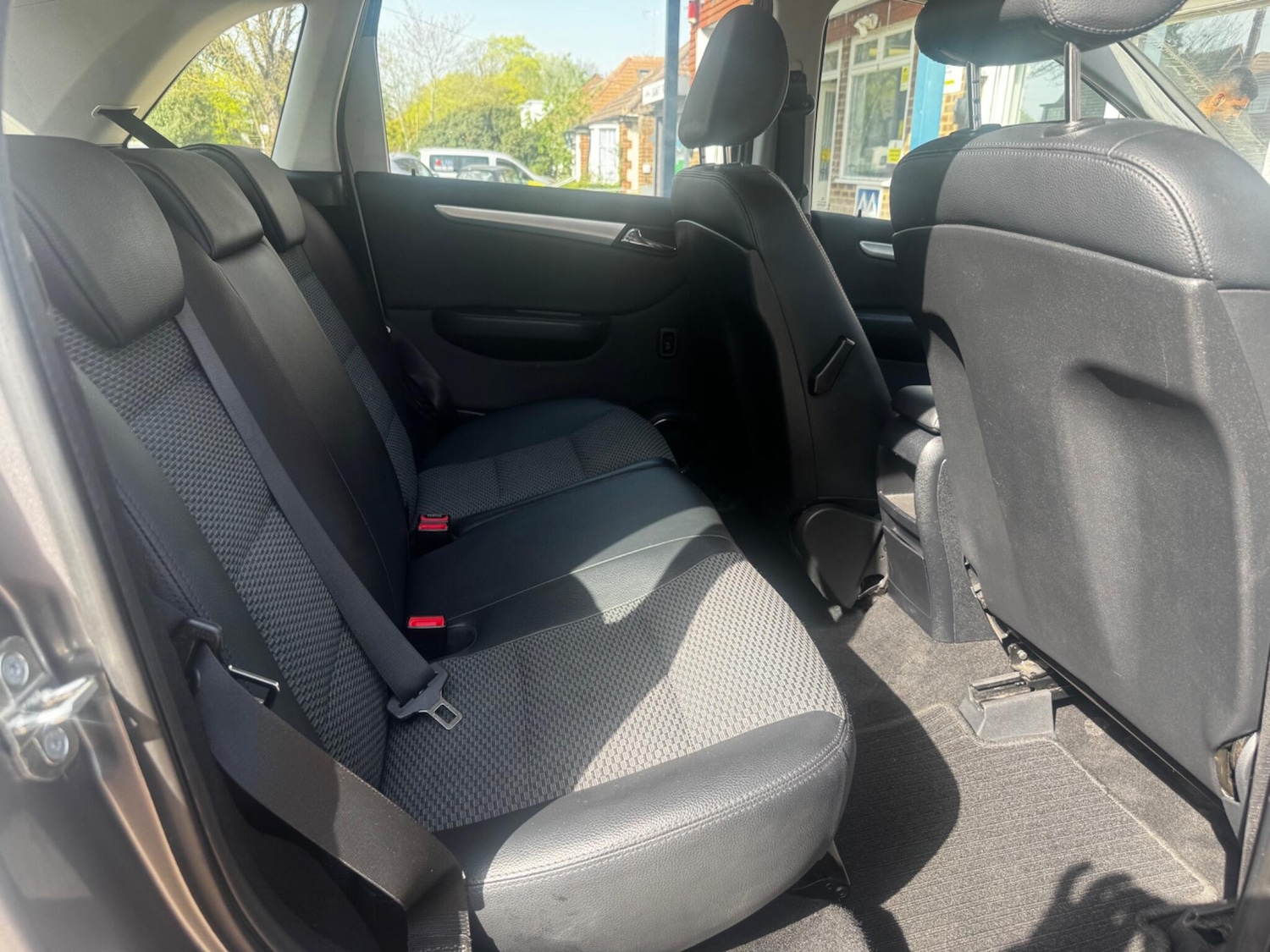 Used Mercedes-Benz B Class 2011 for sale - 78170627: Photo 5