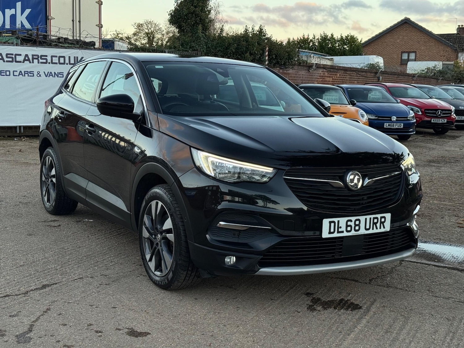 Used Vauxhall Grandland X 2018 for sale - 76550008: Photo 1