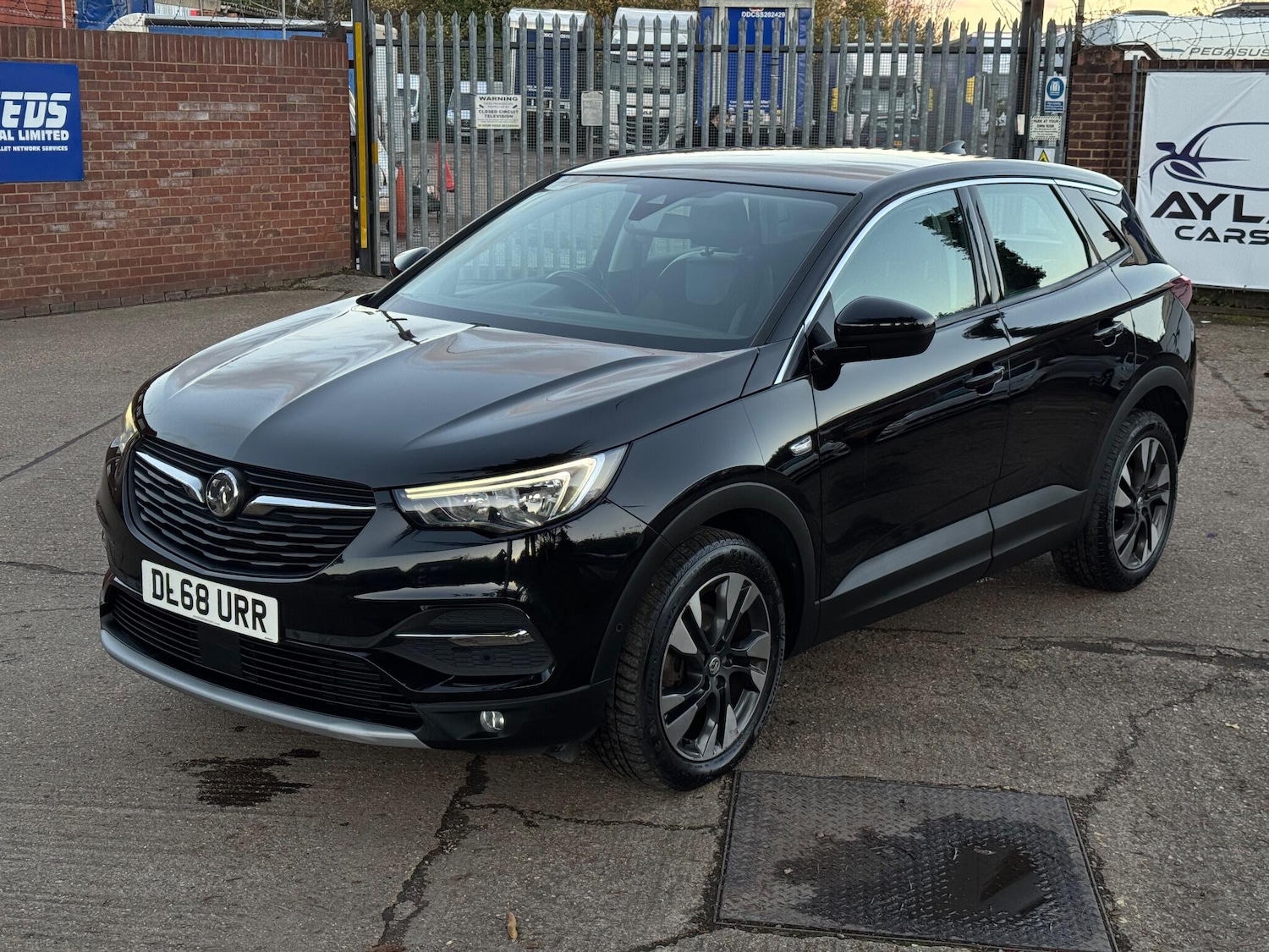 Used Vauxhall Grandland X 2018 for sale - 76550008: Photo 4