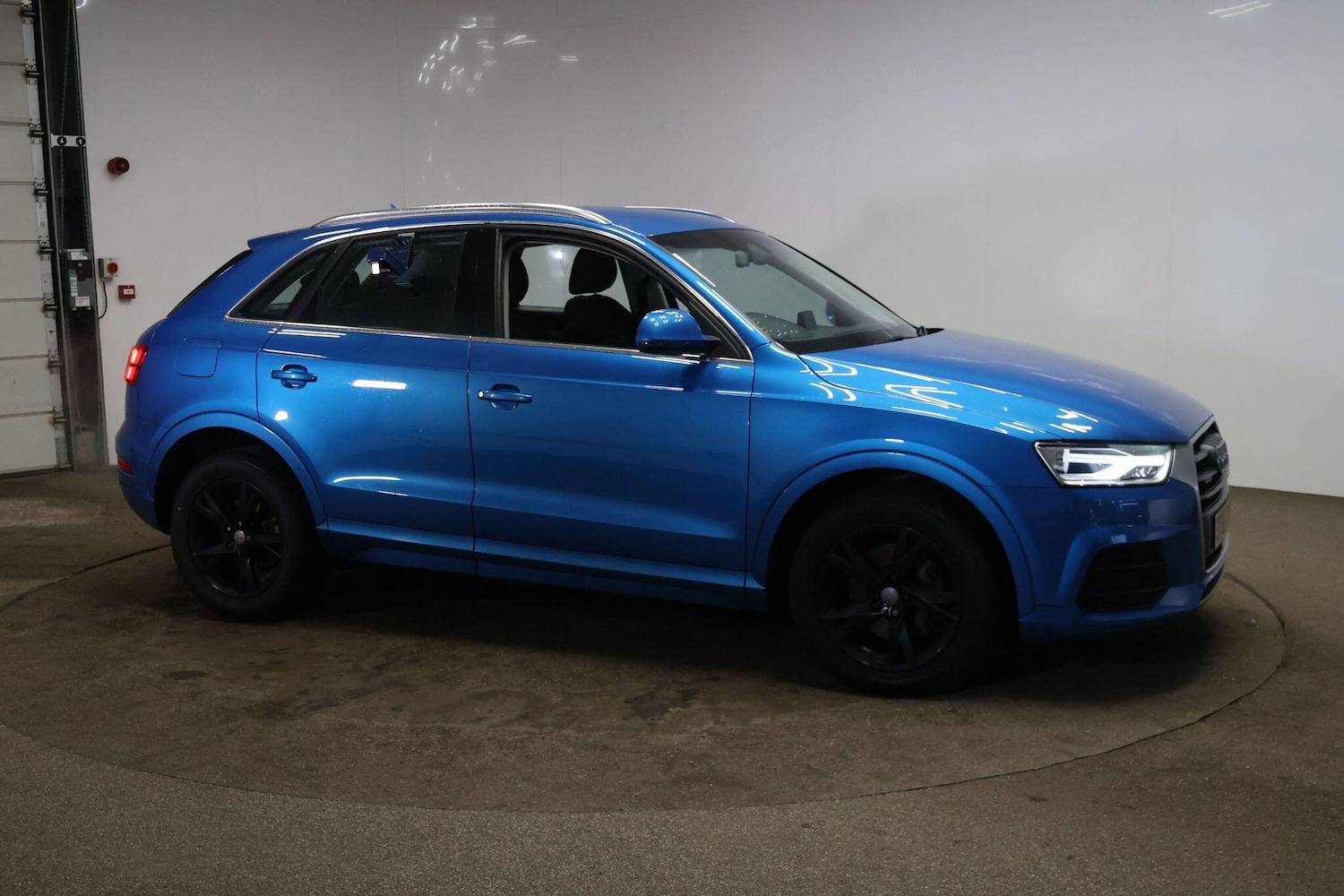 Used Audi Q3 for sale - 77229299: Photo 2