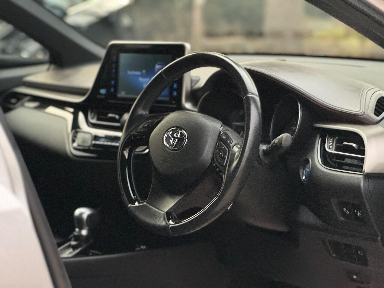 Used Toyota C-HR 2018 for sale - 76094755: Photo 21