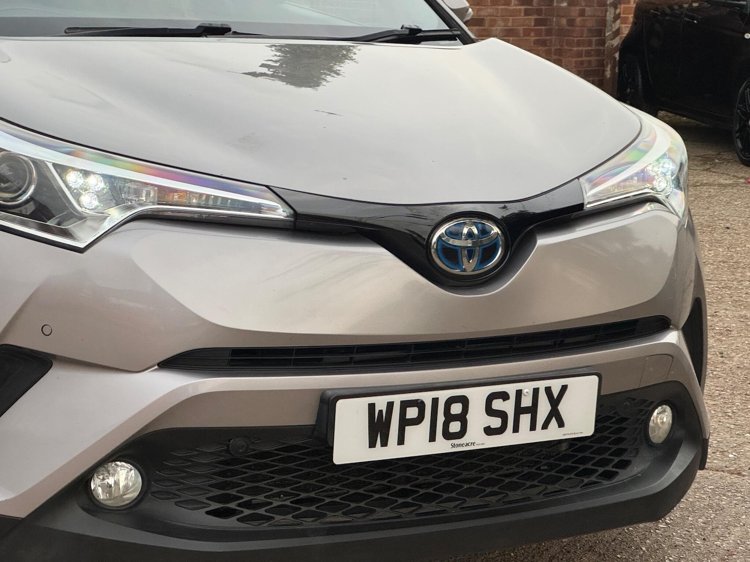 Used Toyota C-HR 2018 for sale - 76094755: Photo 3