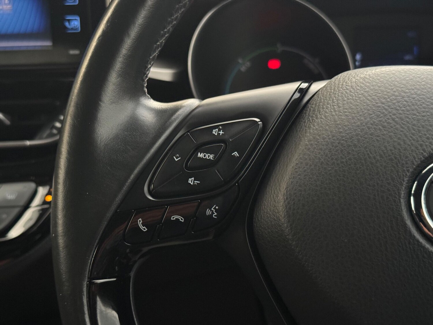 Used Toyota C-HR 2018 for sale - 76094755: Photo 32