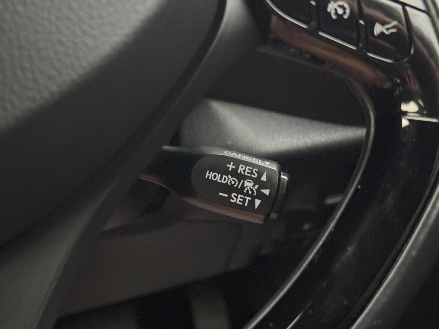 Used Toyota C-HR 2018 for sale - 76094755: Photo 34