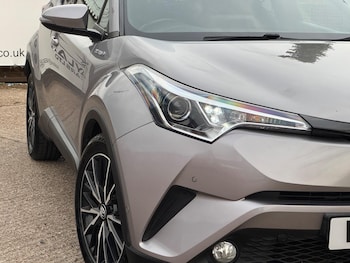 Used Toyota C-HR 2018 for sale - 76094755: Photo 4