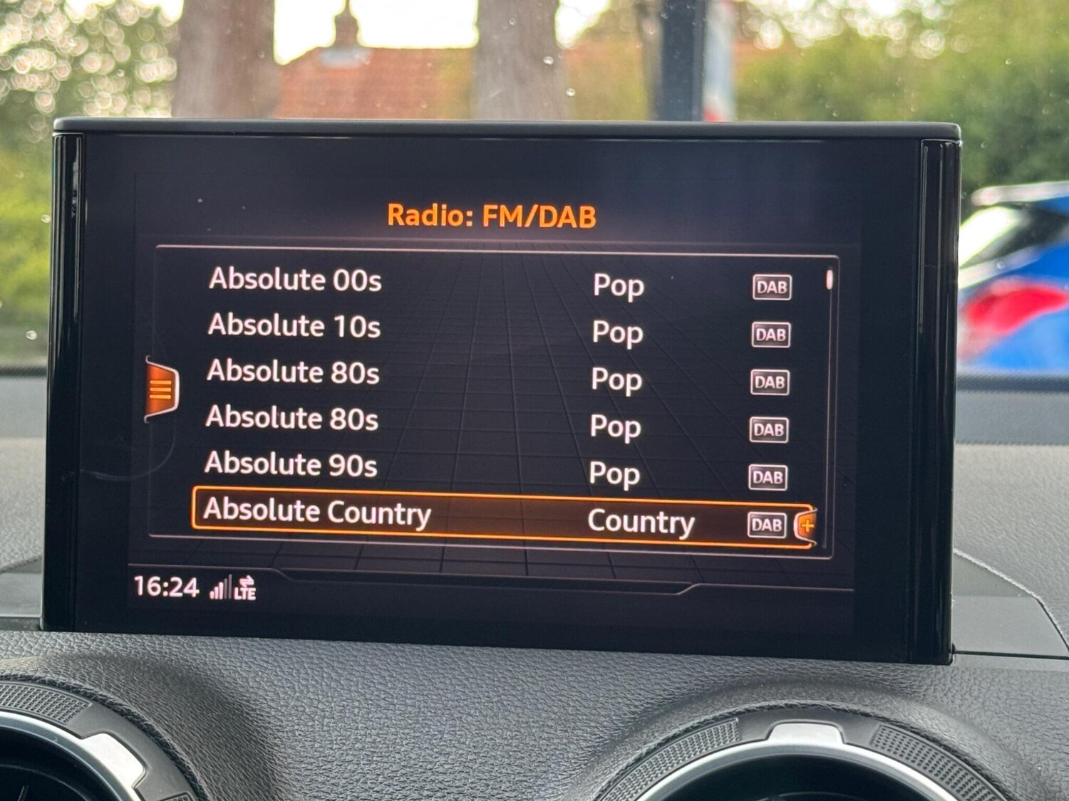 Used Audi Q2 2017 for sale - 75940129: Photo 31