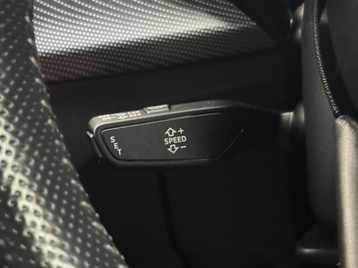 Used Audi Q2 2017 for sale - 75940129: Photo 40