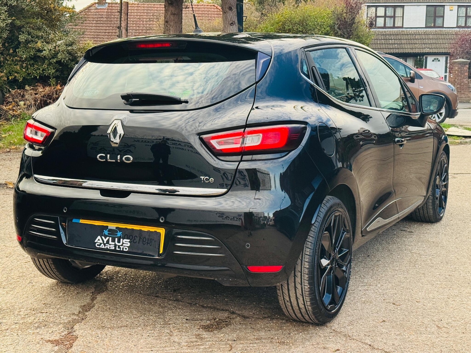 Used Renault Clio 2017 for sale - 76473895: Photo 12