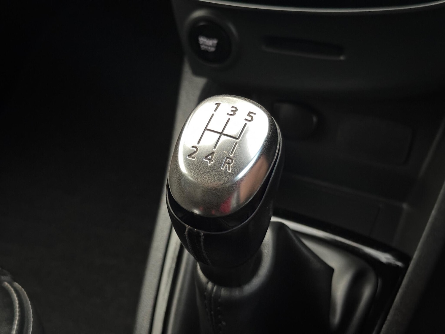 Used Renault Clio 2017 for sale - 76473895: Photo 28