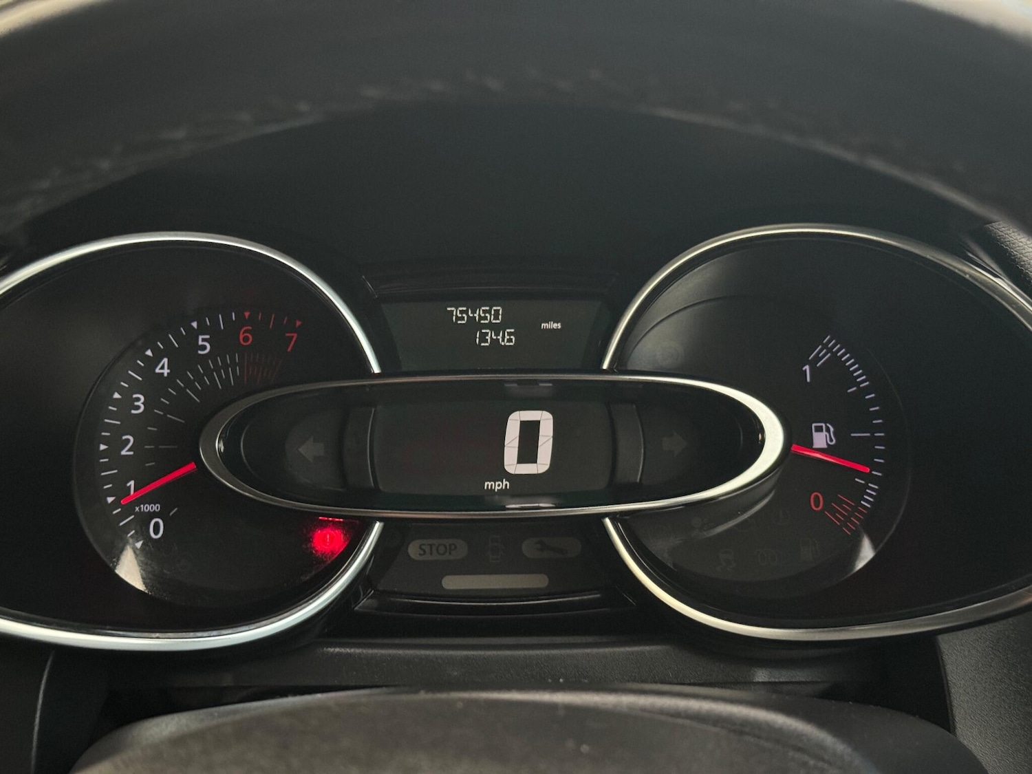 Used Renault Clio 2017 for sale - 76473895: Photo 29