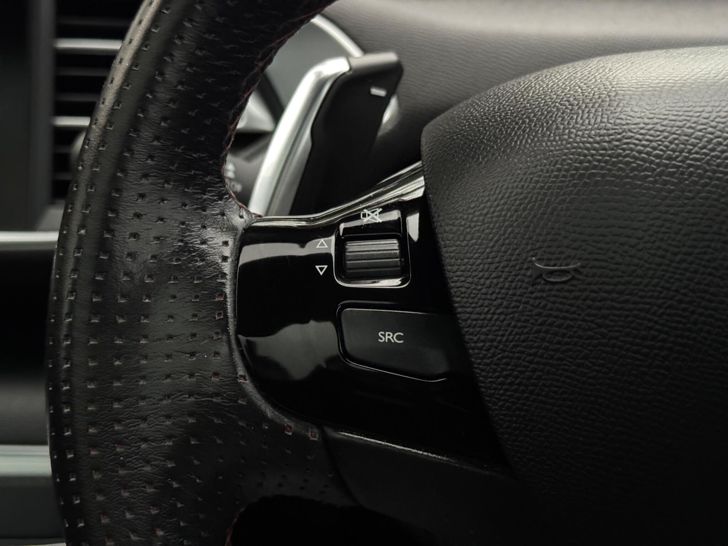 Used Peugeot 308 2020 for sale - 77029408: Photo 18