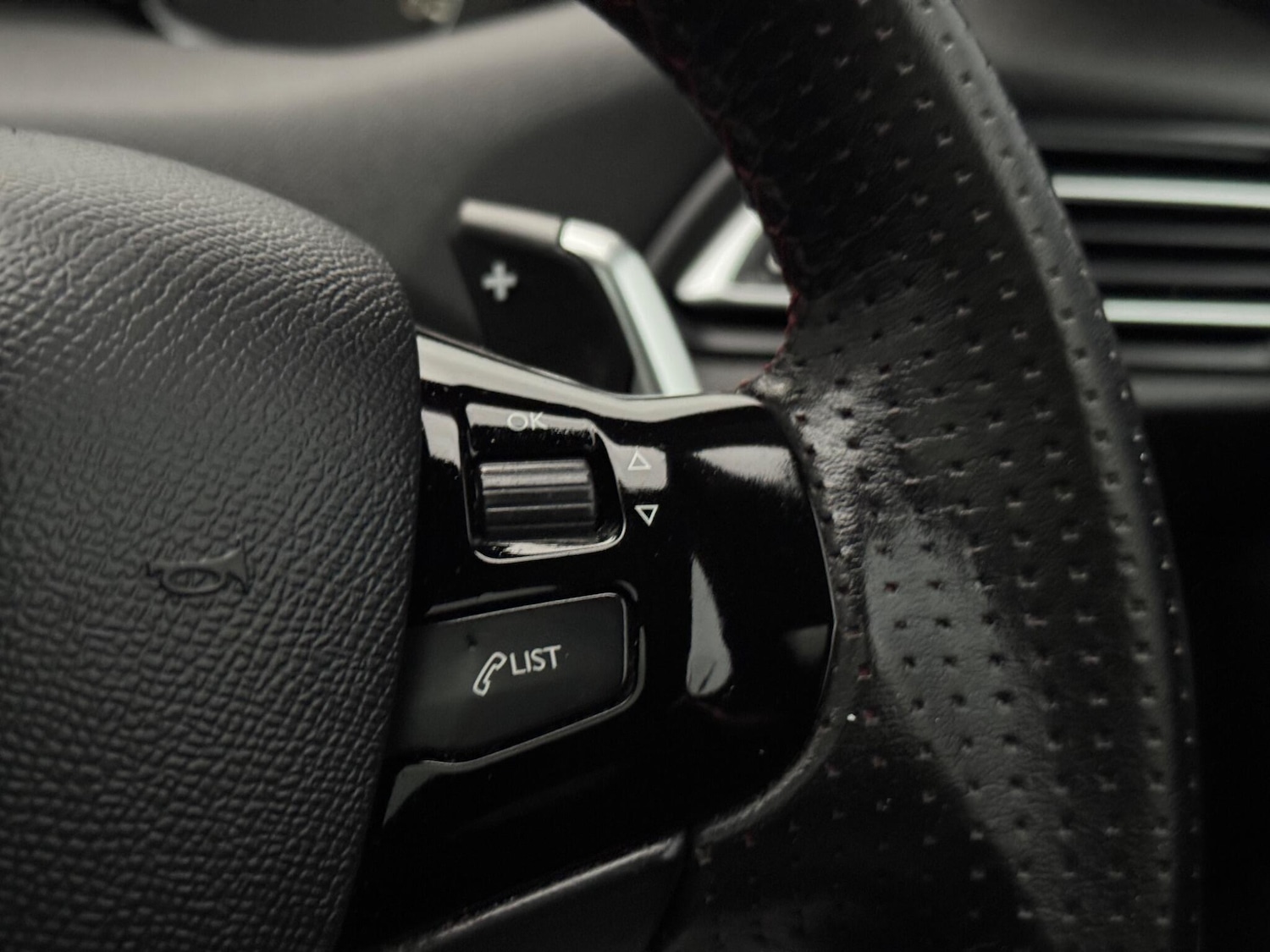 Used Peugeot 308 2020 for sale - 77029408: Photo 19