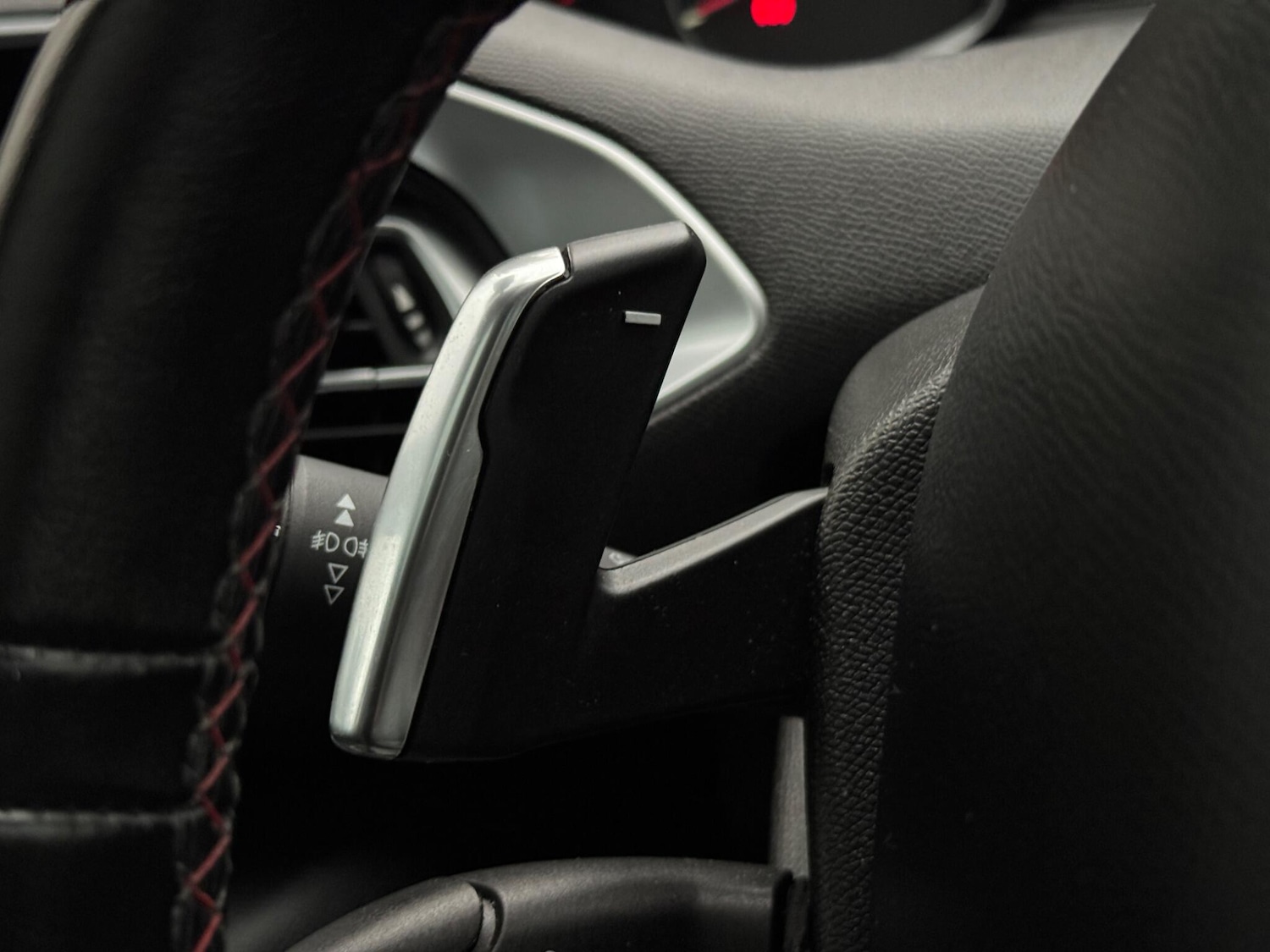 Used Peugeot 308 2020 for sale - 77029408: Photo 47