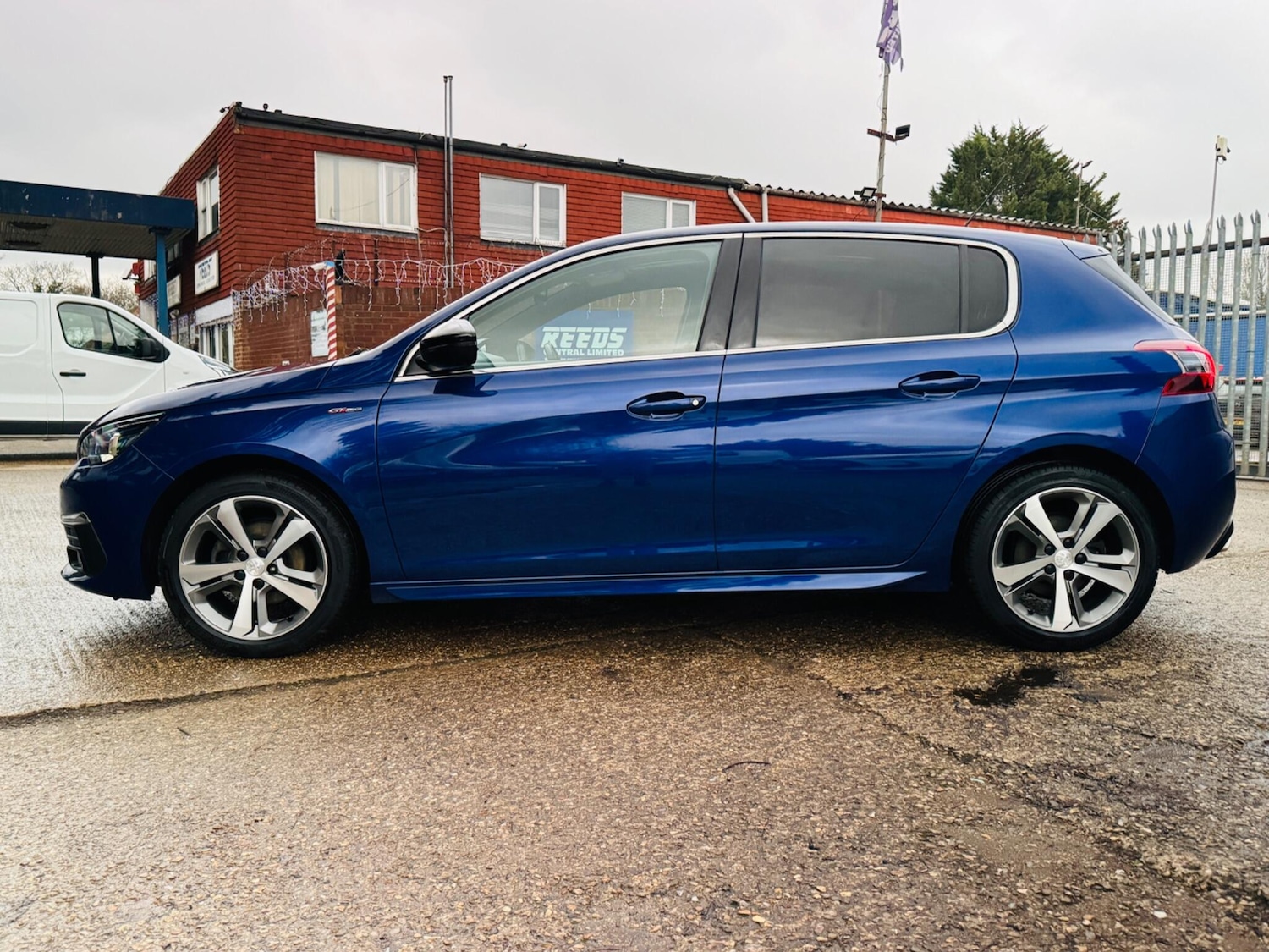 Used Peugeot 308 2020 for sale - 77029408: Photo 7