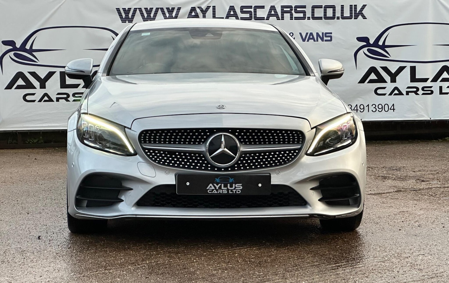 Used Mercedes-Benz C Class 2019 for sale - 77266667: Photo 2