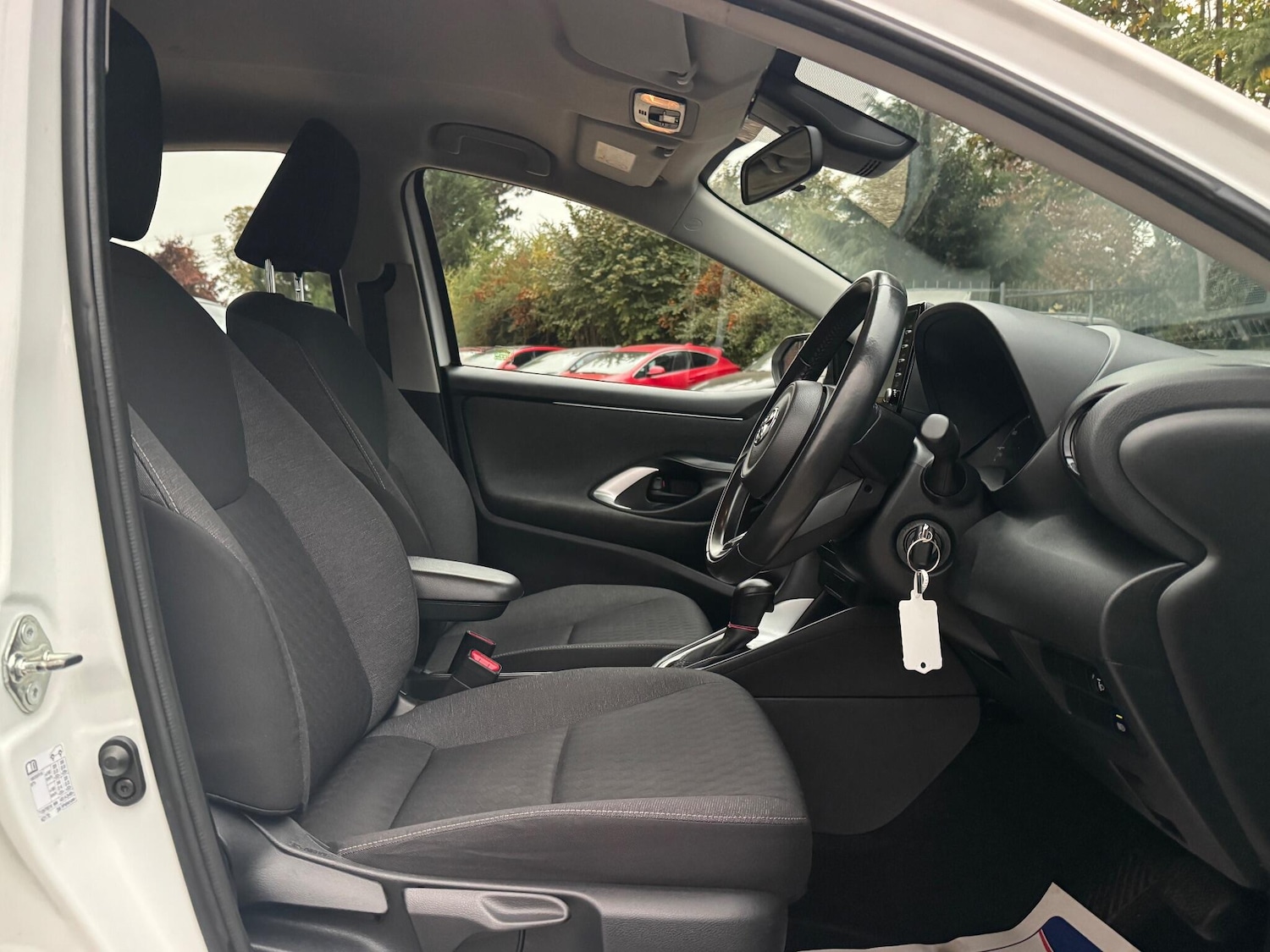 Used Toyota Yaris 2022 for sale - 76997388: Photo 16