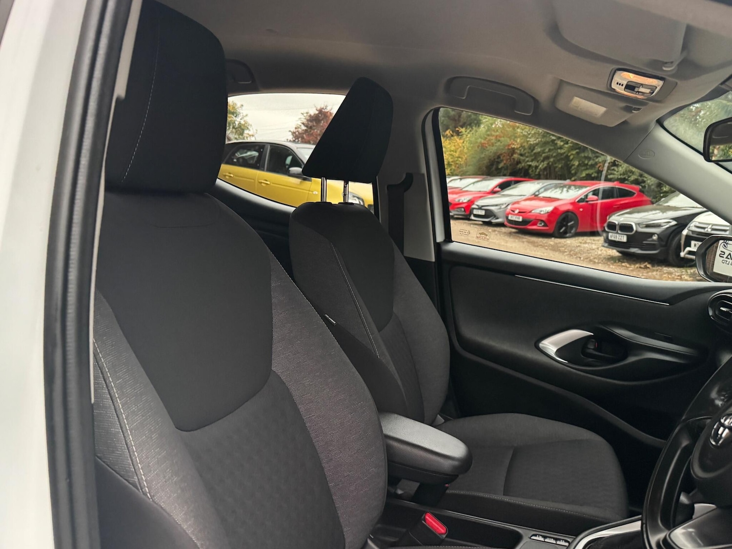 Used Toyota Yaris 2022 for sale - 76997388: Photo 17