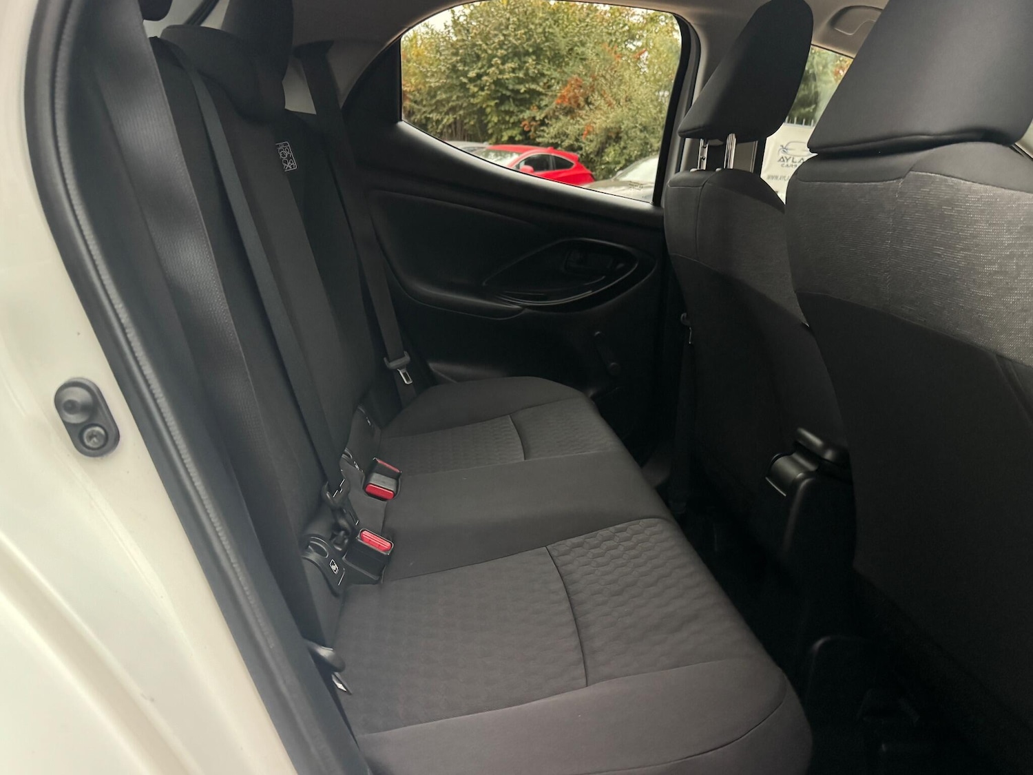 Used Toyota Yaris 2022 for sale - 76997388: Photo 19