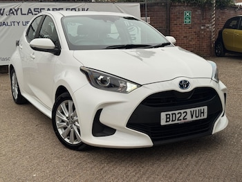 Used Toyota Yaris 2022 for sale - 76997388: Photo