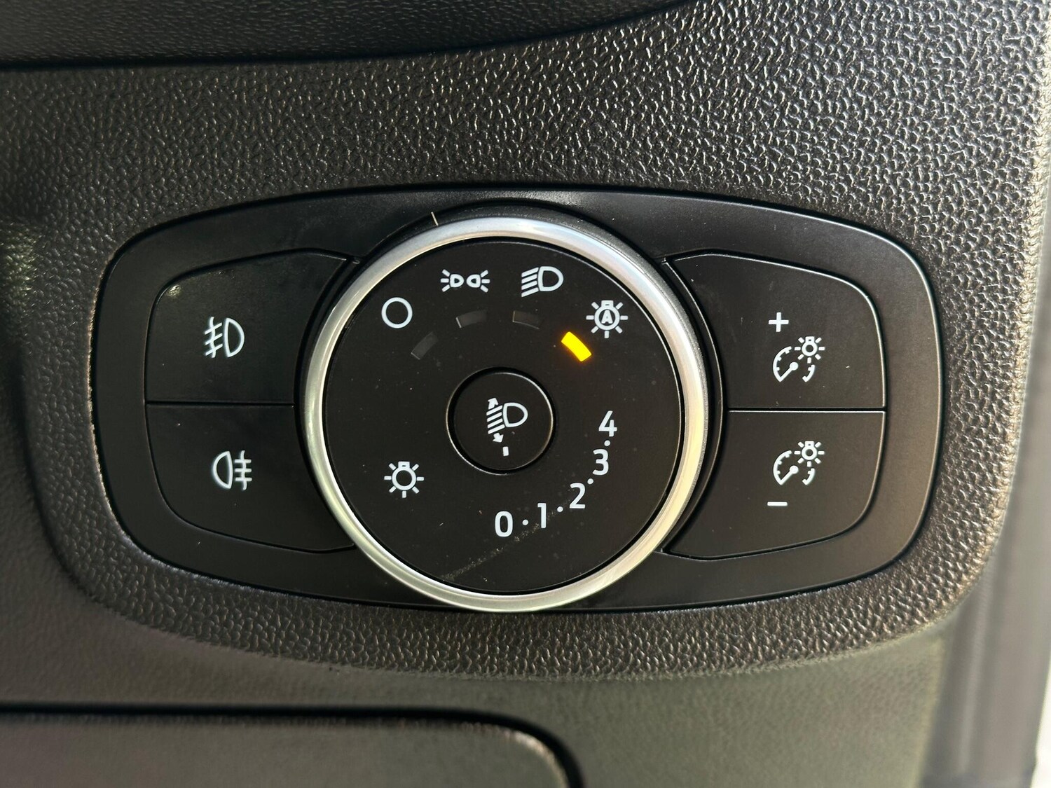 Used Ford Fiesta 2019 for sale - 76359960: Photo 25