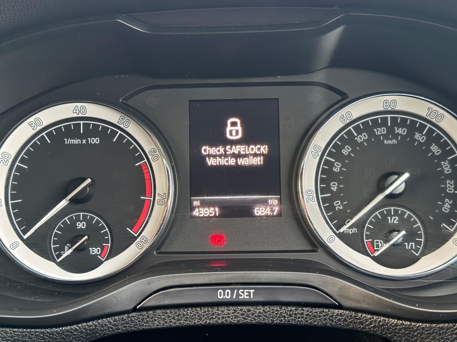 Used Skoda Karoq 2020 for sale - 77203691: Photo 41