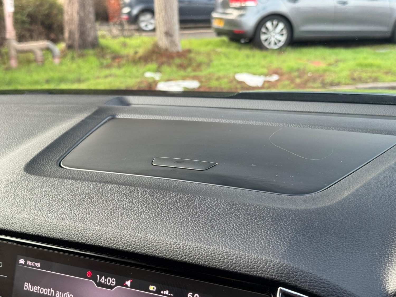 Used Skoda Karoq 2020 for sale - 77203691: Photo 53