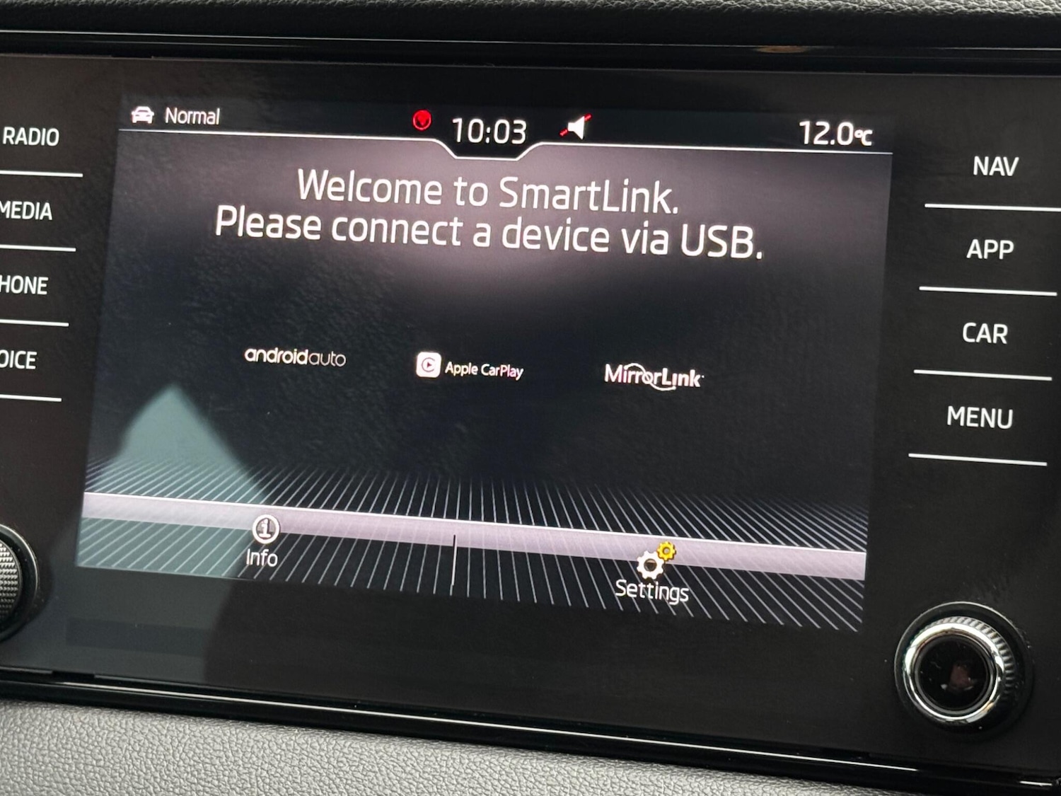 Used Skoda Karoq 2018 for sale - 77671764: Photo 38