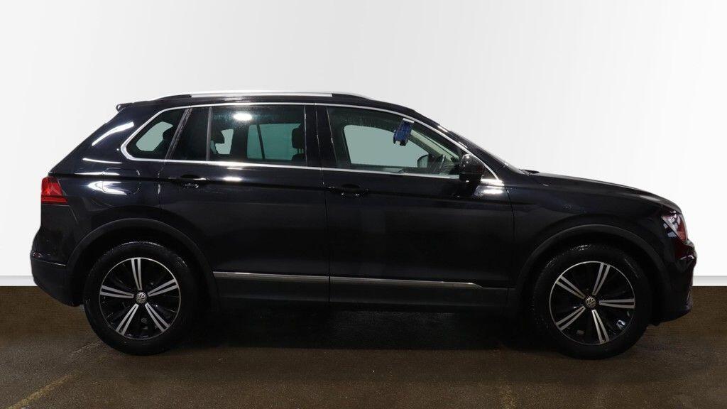 Used Volkswagen Tiguan for sale - 77216295: Photo 3