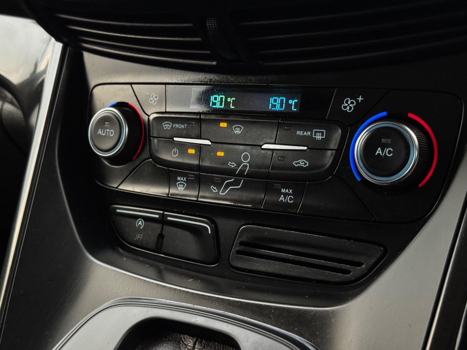 Used Ford Kuga 2017 for sale - 76926065: Photo 42