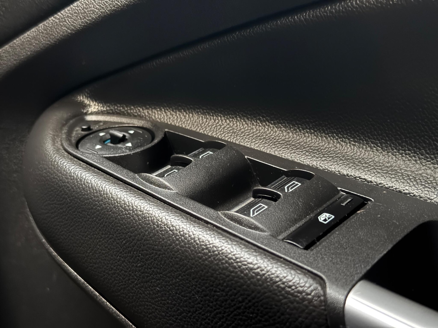 Used Ford Kuga 2017 for sale - 76926065: Photo 44