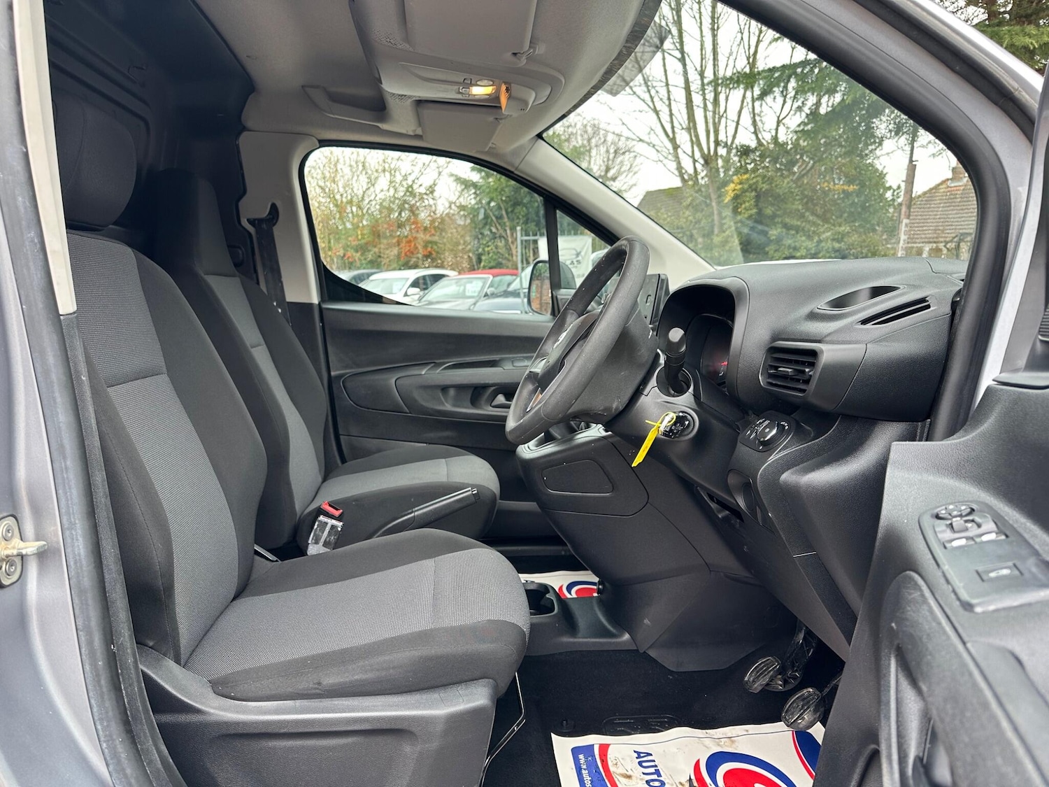Used Vauxhall Combo 2019 for sale - 77330900: Photo 12