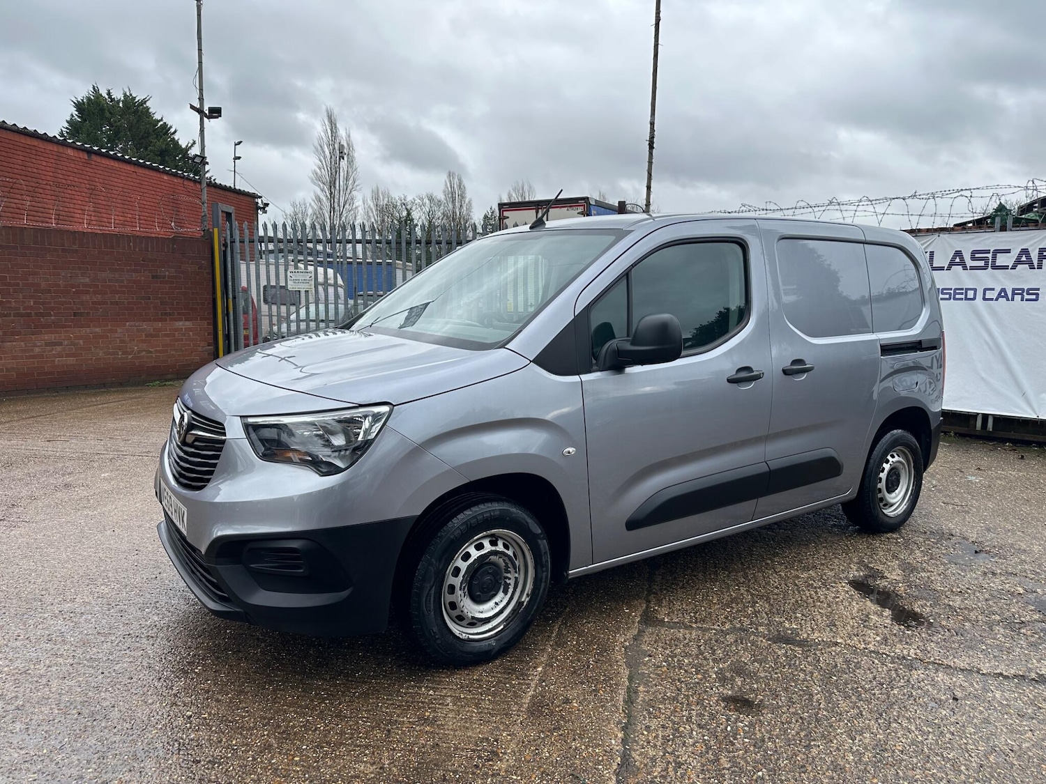 Used Vauxhall Combo 2019 for sale - 77330900: Photo 3
