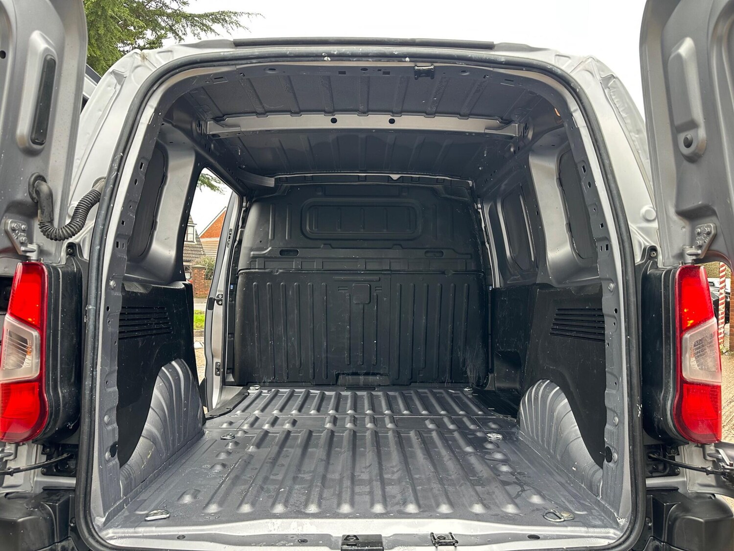 Used Vauxhall Combo 2019 for sale - 77330900: Photo 30