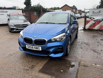 Used BMW 2 Series 2018 for sale - 77215359: Photo