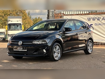 Used Volkswagen Polo 2018 for sale - 79609605: Photo