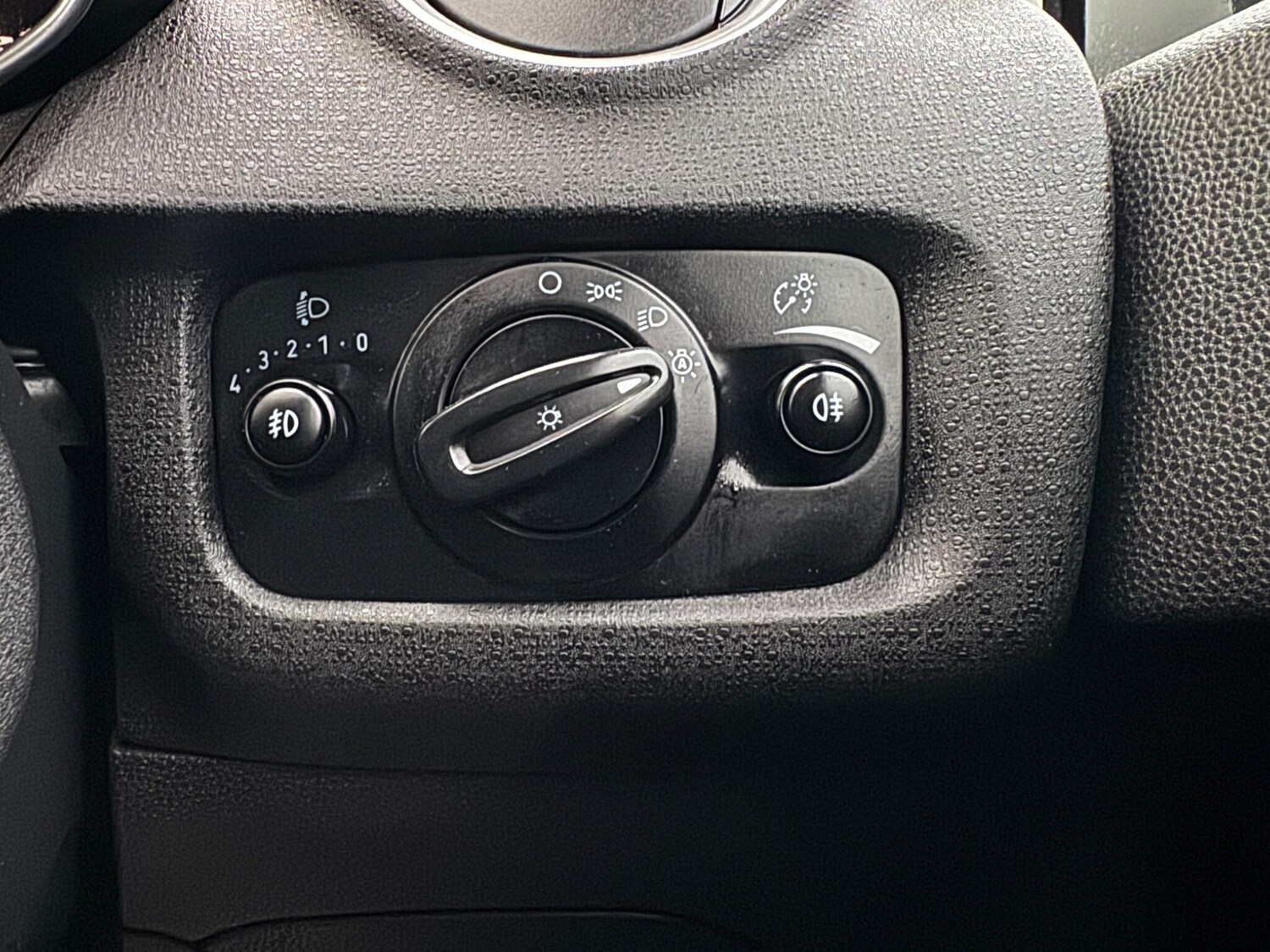 Used Ford Fiesta 2015 for sale - 76326265: Photo 19